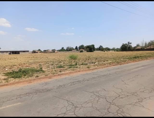 540M² VACANT LAND FOR SALE IN KOOKRUS